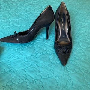 Bandolier leather and suede pumps